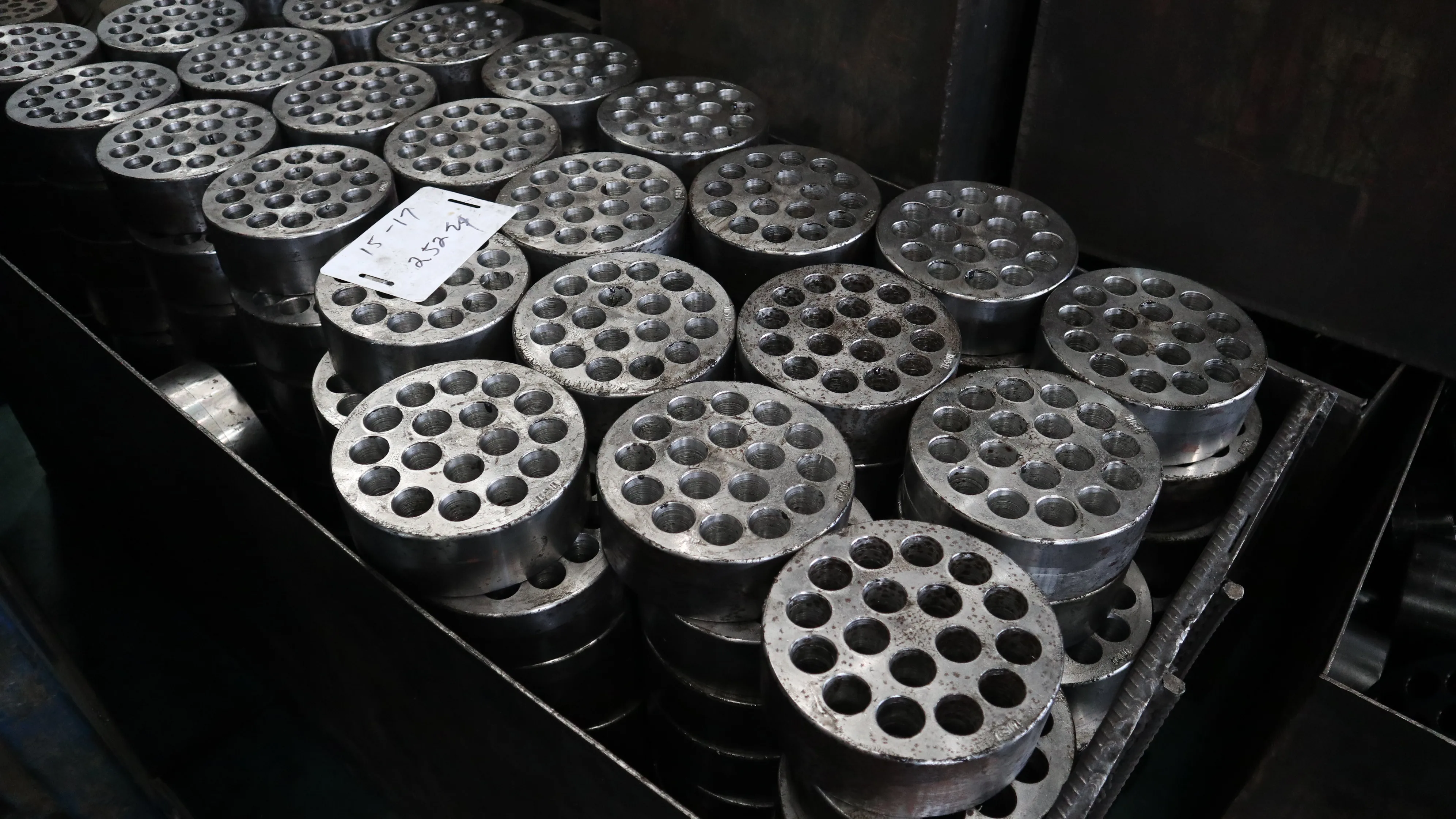 Prestressed concrete beam 12.7mm 15.2mm asphalt wedge anchors for sink