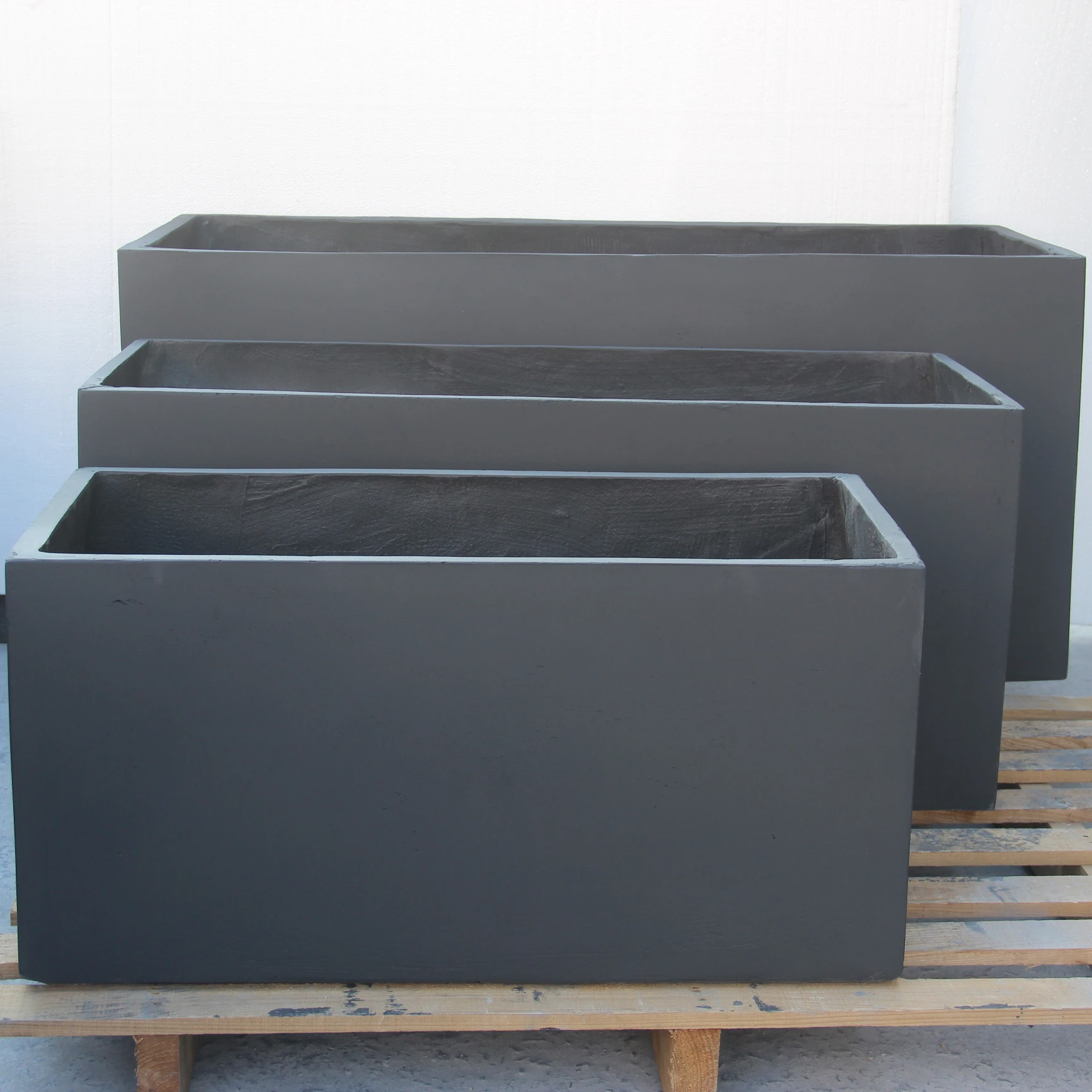 Large Iron Red Rectangular Plant Pot Big Fiberglass Planter Box Outdoor Fiber Clay Cement Garden Flower pot