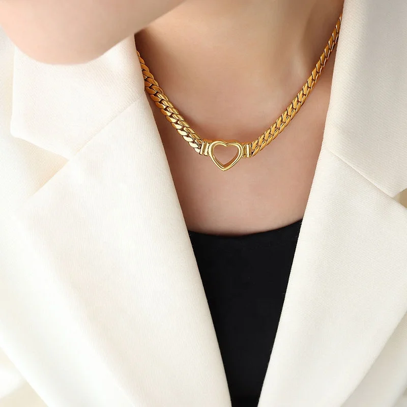 Chunky Hip Hop Jewelry Choker Stainless Steel Cuban Link Chain 18k Gold Plated Necklace Snake Chain Heart Necklace for Women