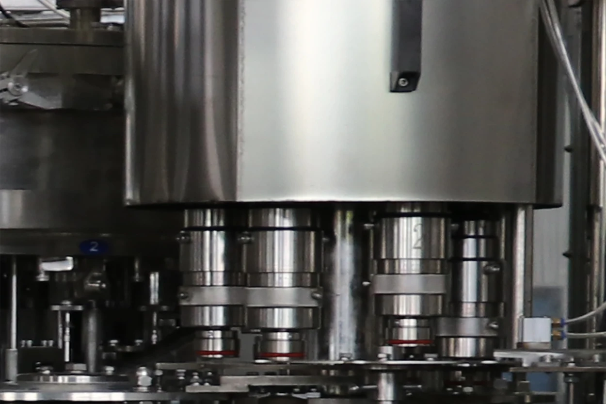 Carbonated Glass Bottle Beverage Making Machine Alcohol Vodka Bottling Machine