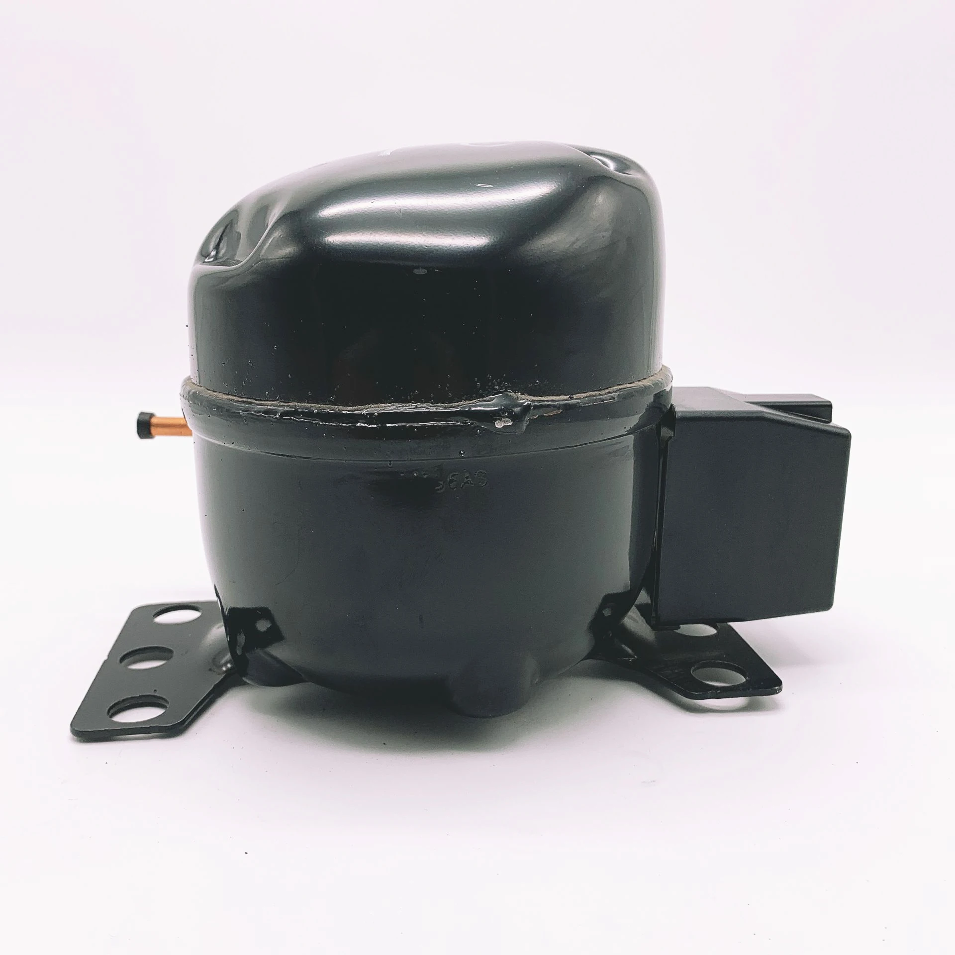 140W 1/6hp R600a refrigerator freezer compressor  A140CY1