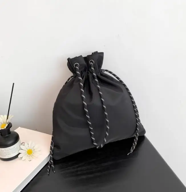 2024 Alibaba fast shipping nylon private label handbag woman drawstring bag, new summer design fashion drawstring handbag custom