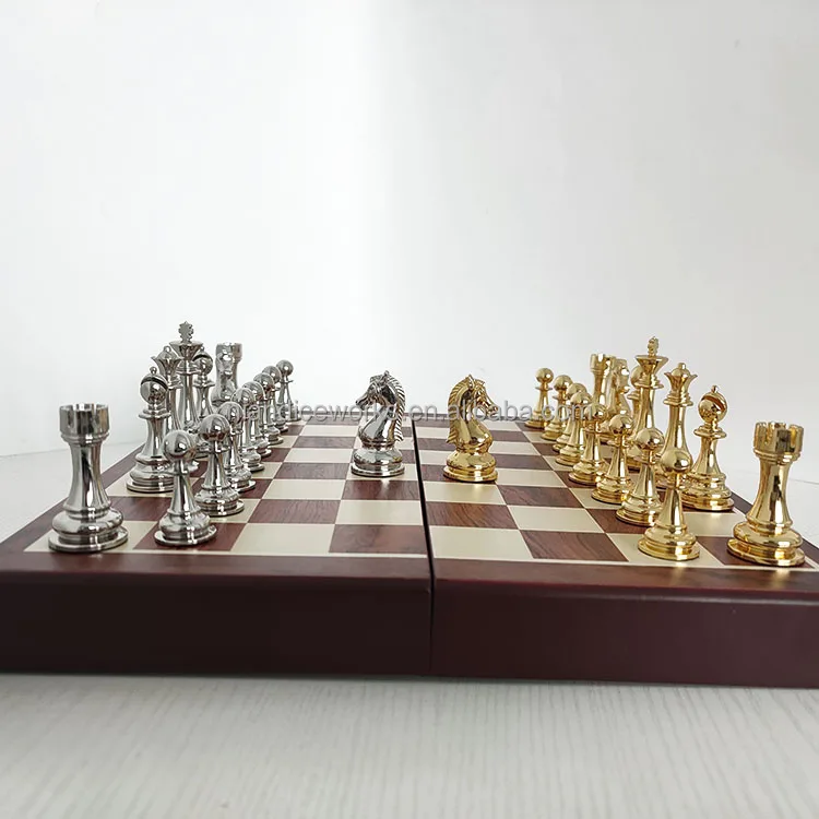 wholesale  wooden chess design with metal player  luxury chess game chess pieces