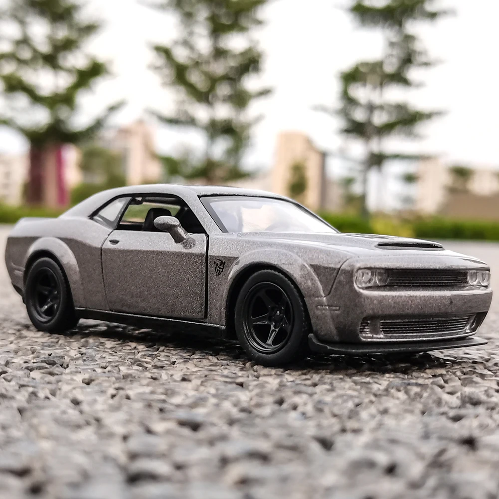 City Diecast 1/36 Aston Martin Vantage Alloy Car Toy Sports Car Models