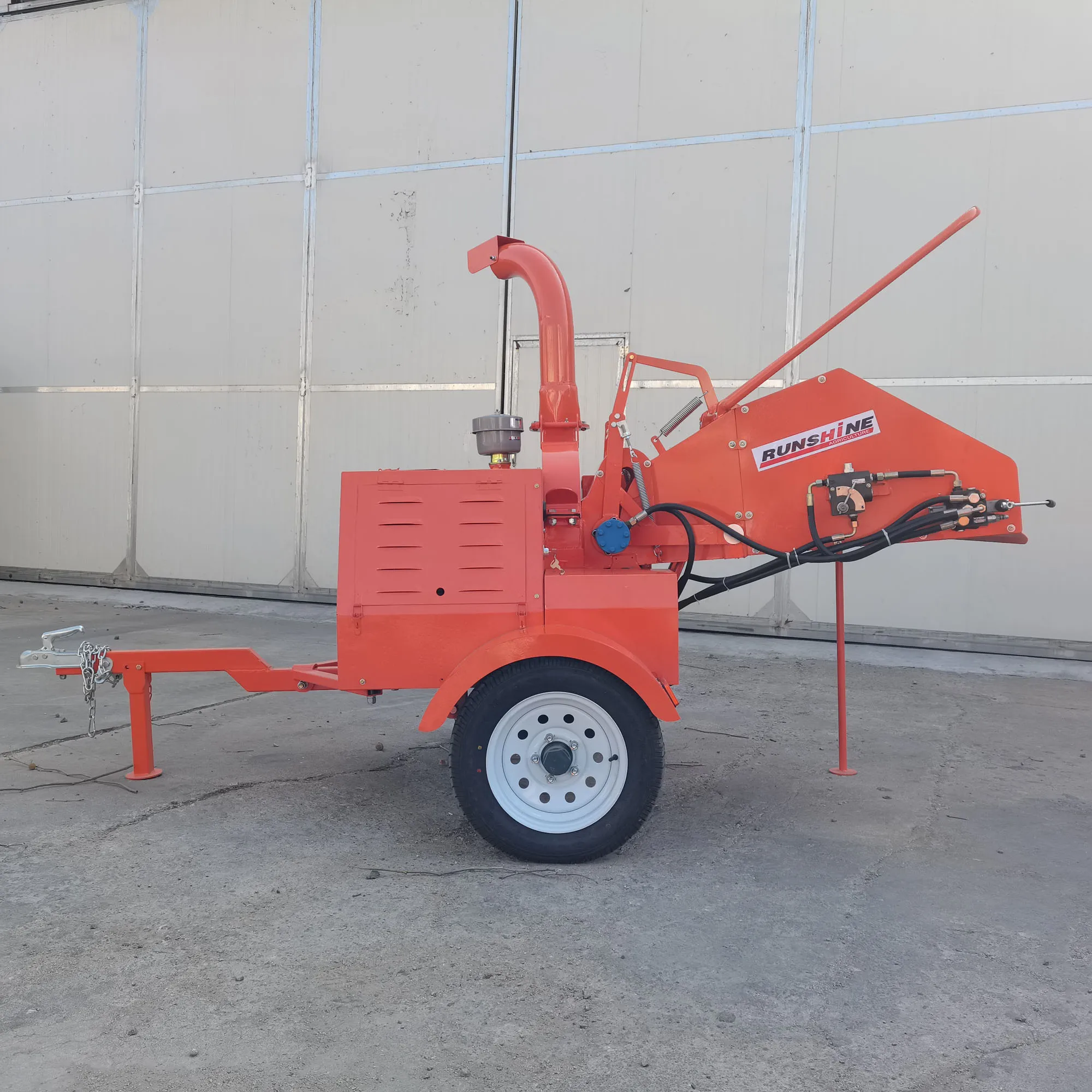 mobile DWC22 diesel wood chipper