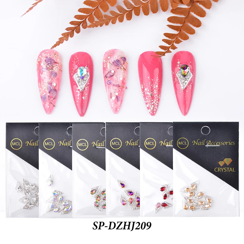 New Arrival Bulk Metal Nail Rhinestone Jewelry Chrome Heart Nail Charms