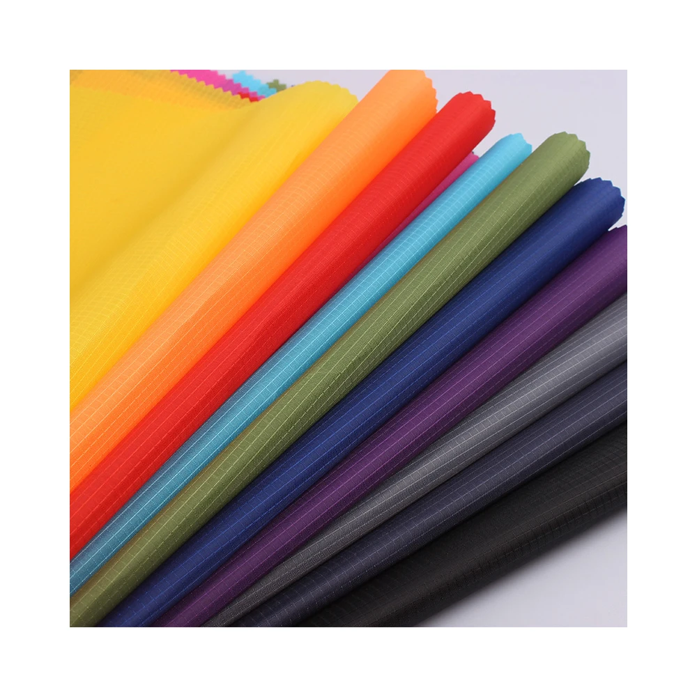 Недорогая Высококачественная 0,3 см водонепроницаемая ткань ripstop с полипропиленовым покрытием 300 t полиэстер ткань тафта для наружной подкладки