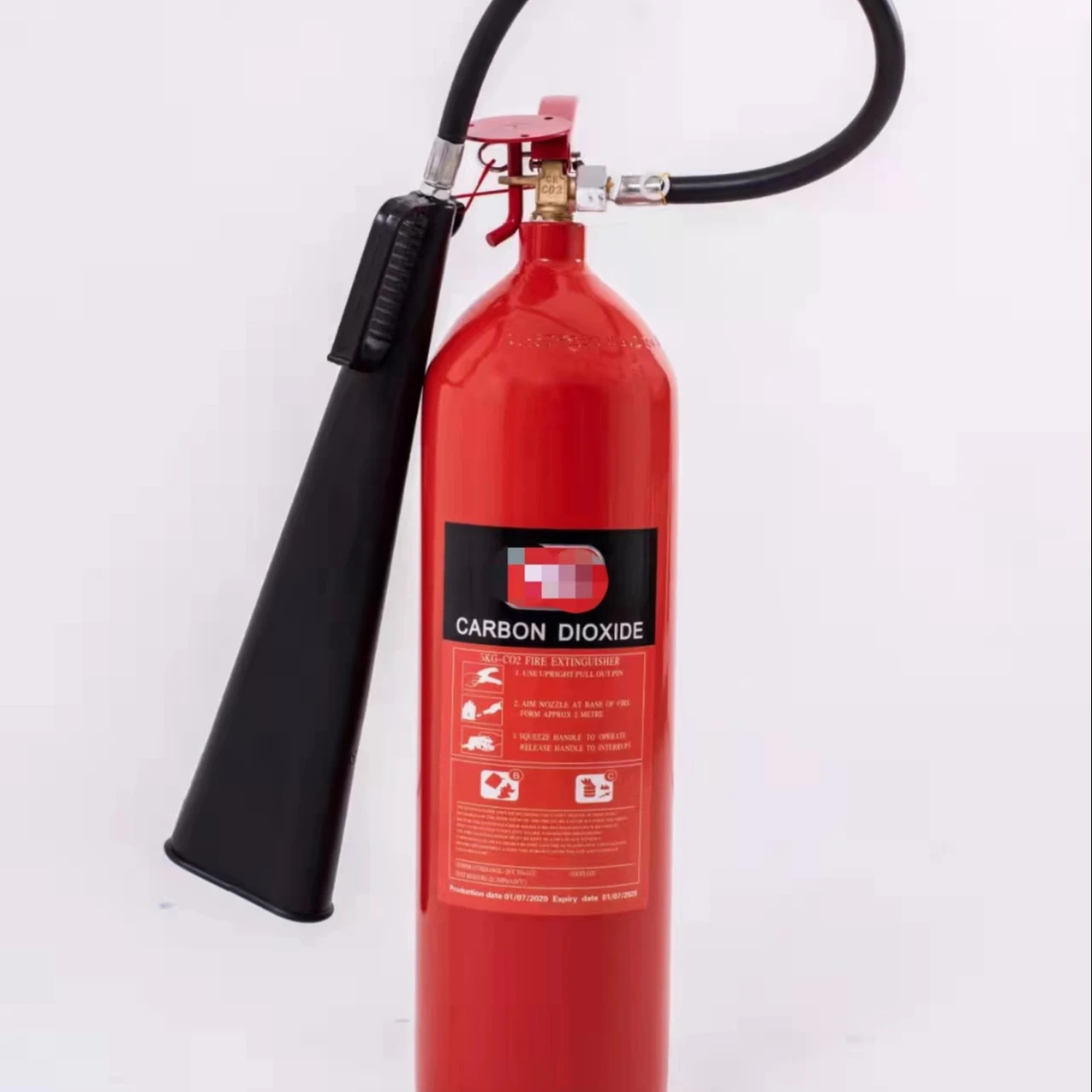 Огнетушитель с диоксидом углерода MT7, Огнетушитель CO2