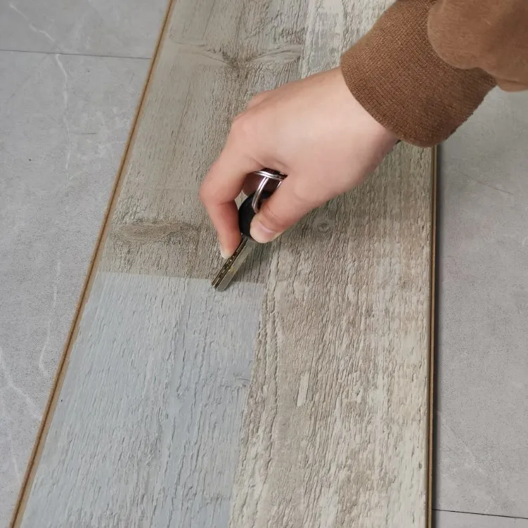 China Factory 8-12mm Customize Modern Color Laminate Flooring Floating Laminate Flooring for Hospital