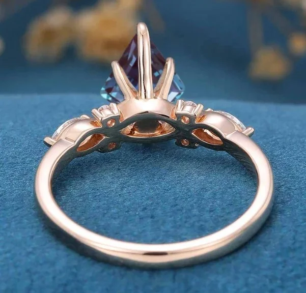 Kite Cut Lab Alexandrite Jewelry Lab Alexandrite Gemstone Ring 925 Sterling Silver Rose Gold Plating Lab Alexandrite Ring