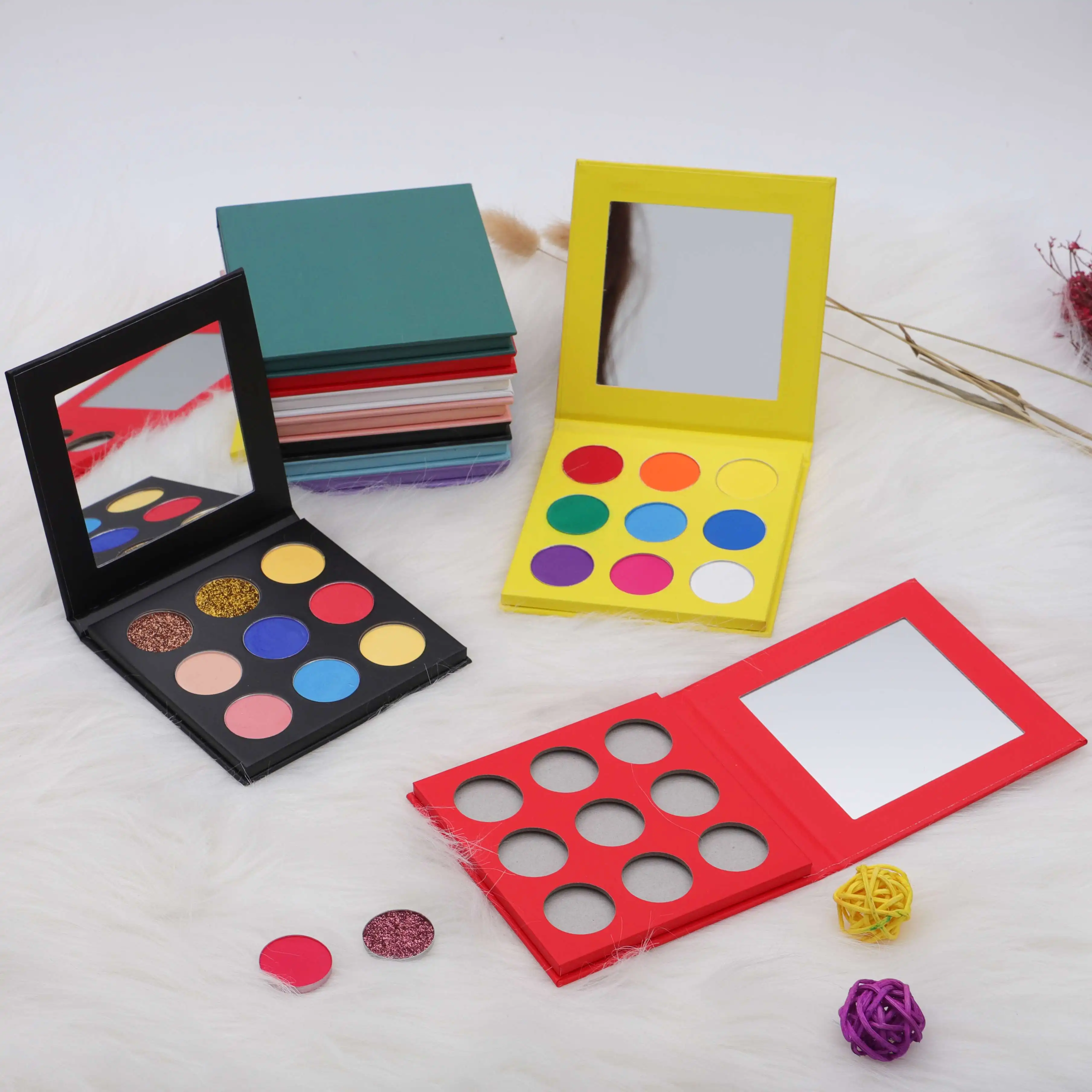 
DIY Wholesale 9 Colors Private Label Empty Packaging Eyeshadow Palette Custom 