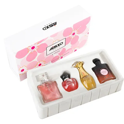 Дамский парфюмерный набор, подарочный набор, прочный, ароматный, натуральный, свежий, женский.