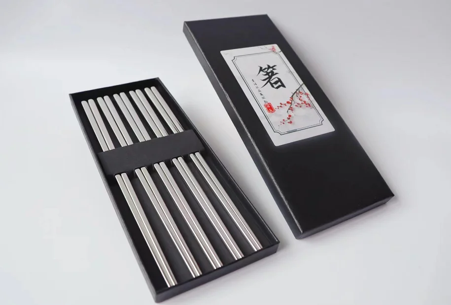 Reusable Dishwasher Safe Chop Sticks Cute Laser Engraved Non-slip Japanese Korean metal stainless steel chinese chopsticks
