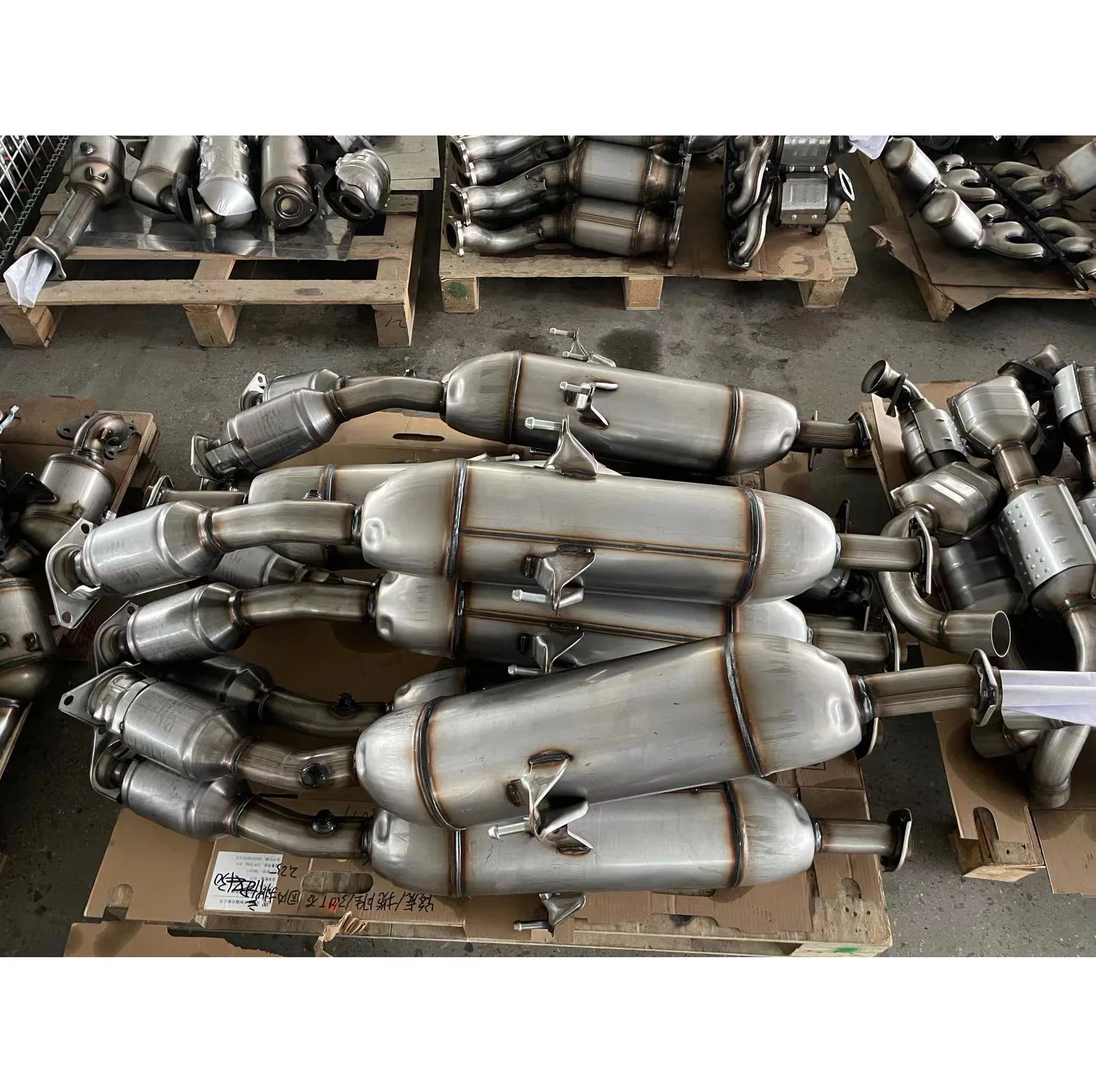 for Toyota Corolla 1.2T 1.6  1.8Tseries  auto parts catalytic converter exhauster system pipe cleaner catalyst converter muffler