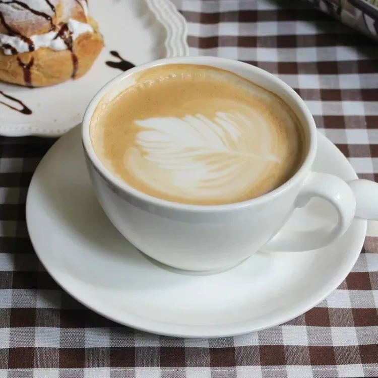 
Factory manufacturers wholesale reusable embossed Small porcelain ceramic cappuccino latte mug cafe coffee tea cup sets 