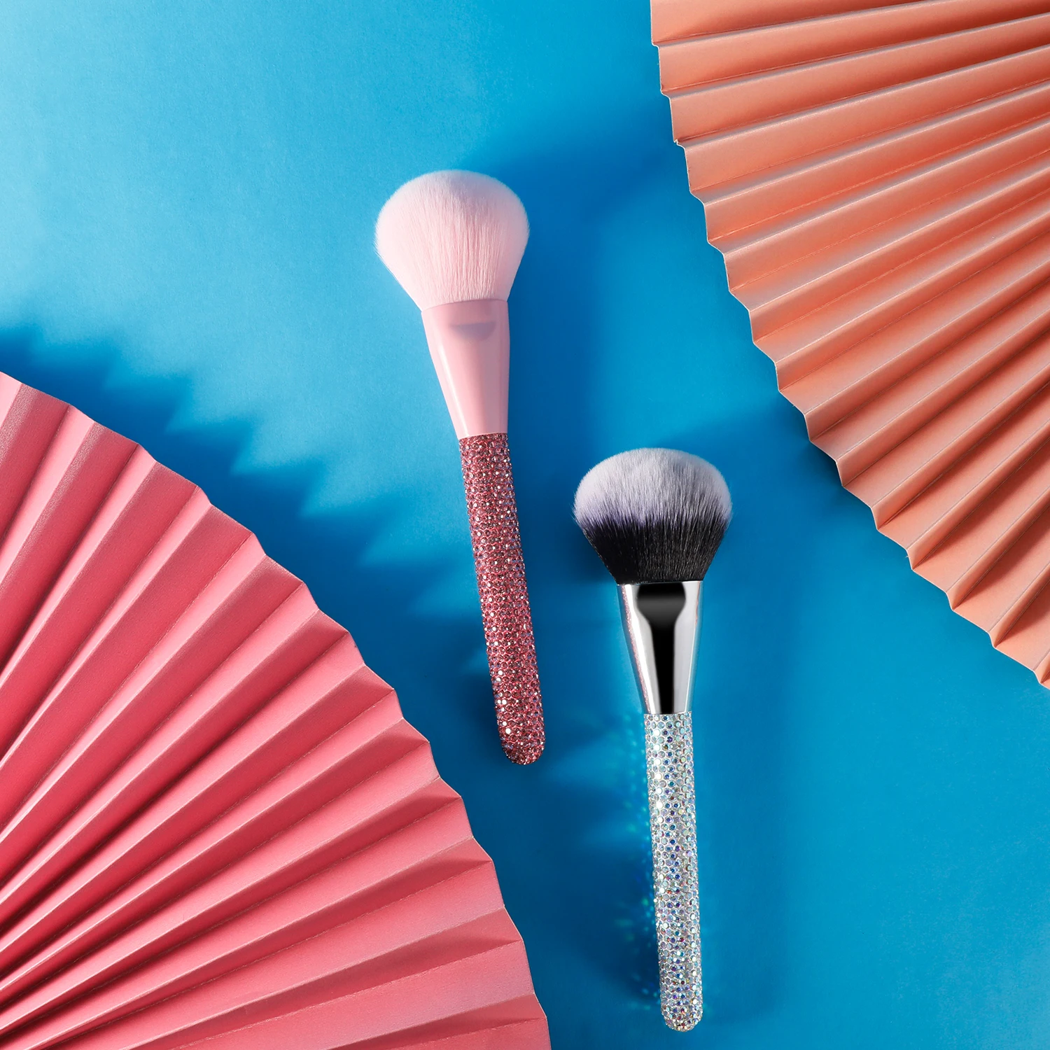 Gracedo Bling Makeup Brush Diamond Encrusted Crystal Luxury Shiny Glamorous Brush Jewel Sparkling Dazzling Diamond Makeup Tool