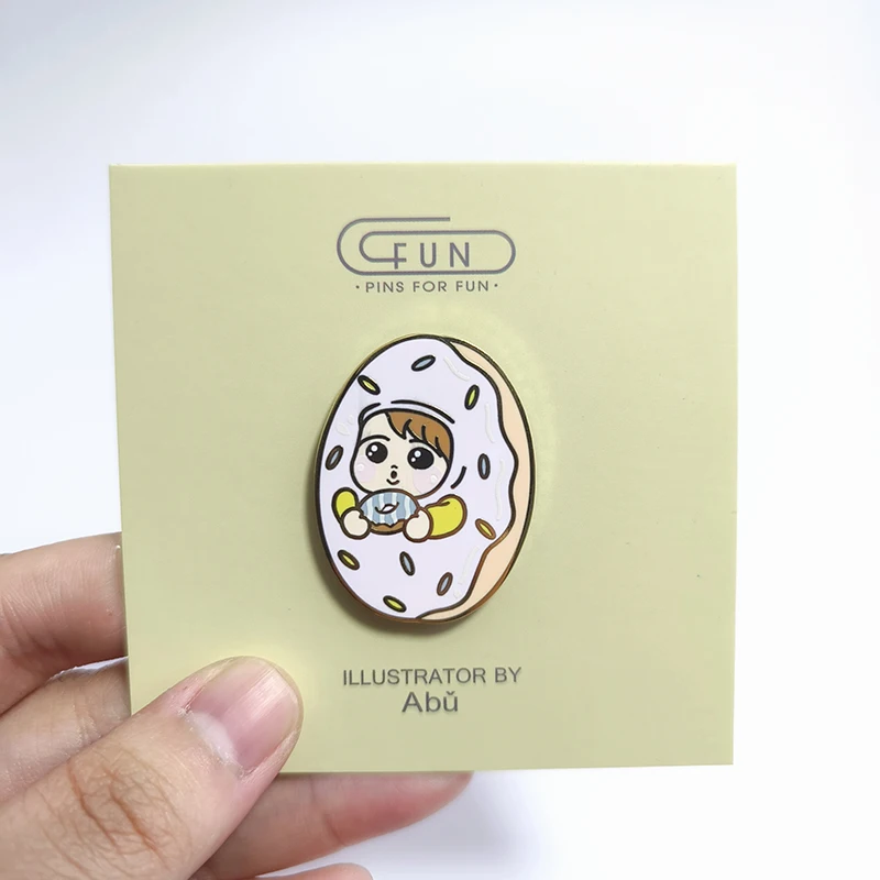 Wholesale Metal Crafts Glitter Badge Gold Plated Soft Hard Enamel Lapel Pin Custom Stain Glass Enamel Pin with Backing Card