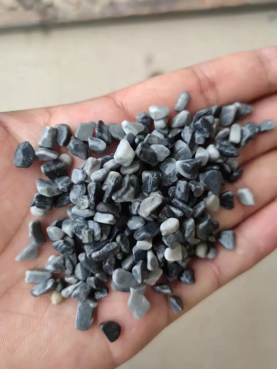 Wholesale Landscape Stone Grey Adhesive Pebble Washed Color Stone Epoxy Floor Terrazzo