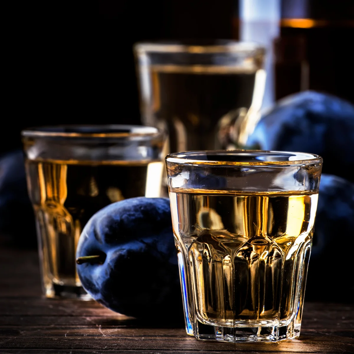 FALED Premium Quality Prugna Shiwoka 30% Alcohol 700 Ml Plum Wine Liqueur Beverage Gift Bulk Sake Plum Sake Online