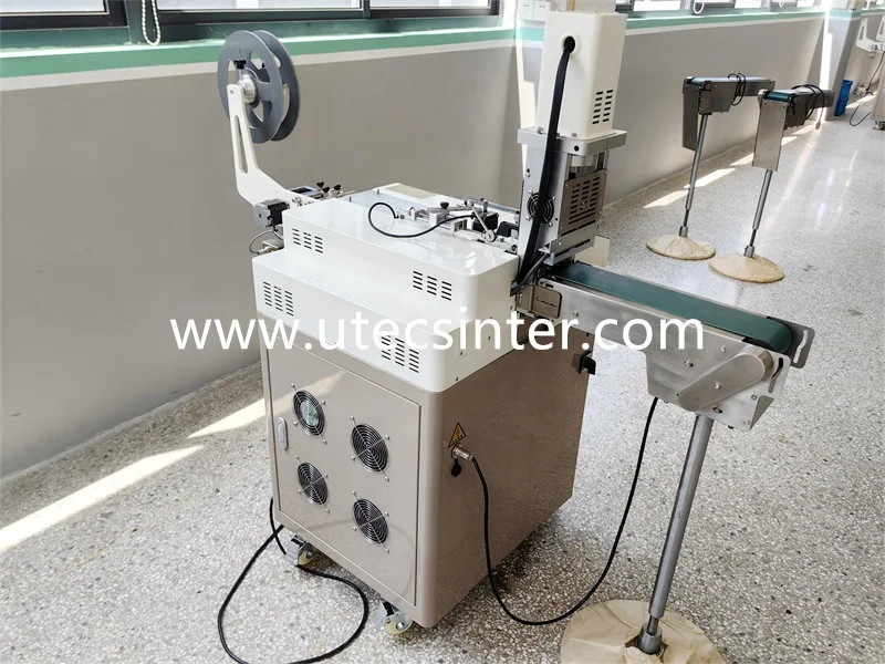 UGS2080 High Speed Ultrasonic Garment Wash Care RIbbon label Cutter with Belt Conveyor Stacker