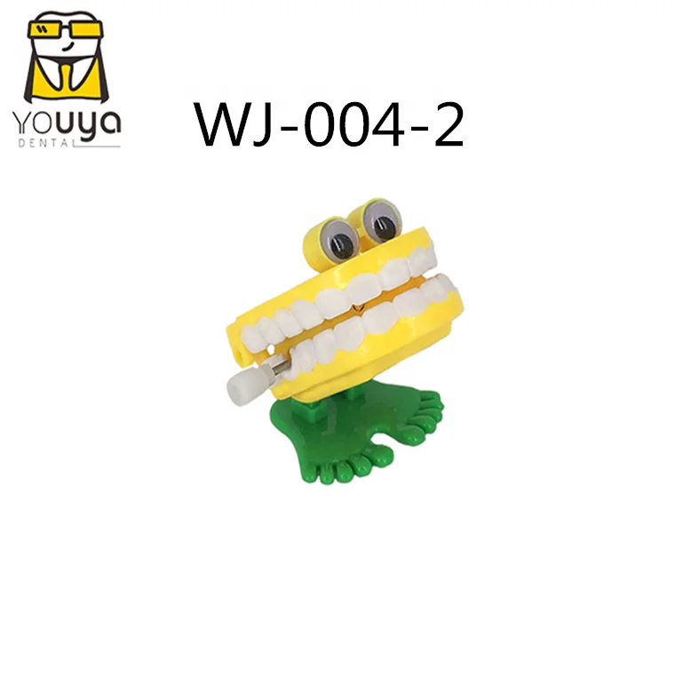 Chattering Dental Wind Up Toy Walking Teeth Practical Joke Toys