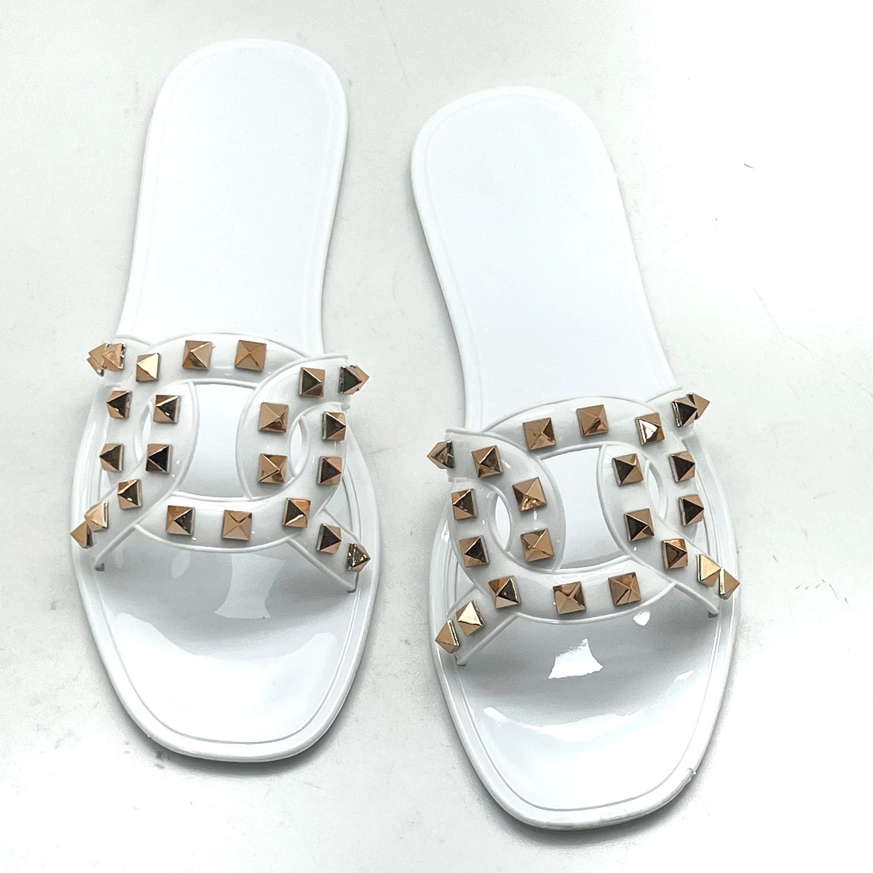 Luxury Sandals Women Flat Shoes Ladies Casual Rivet Flat Sandal Pvc Plastic Sandal Fancy Women Jelly Shoes