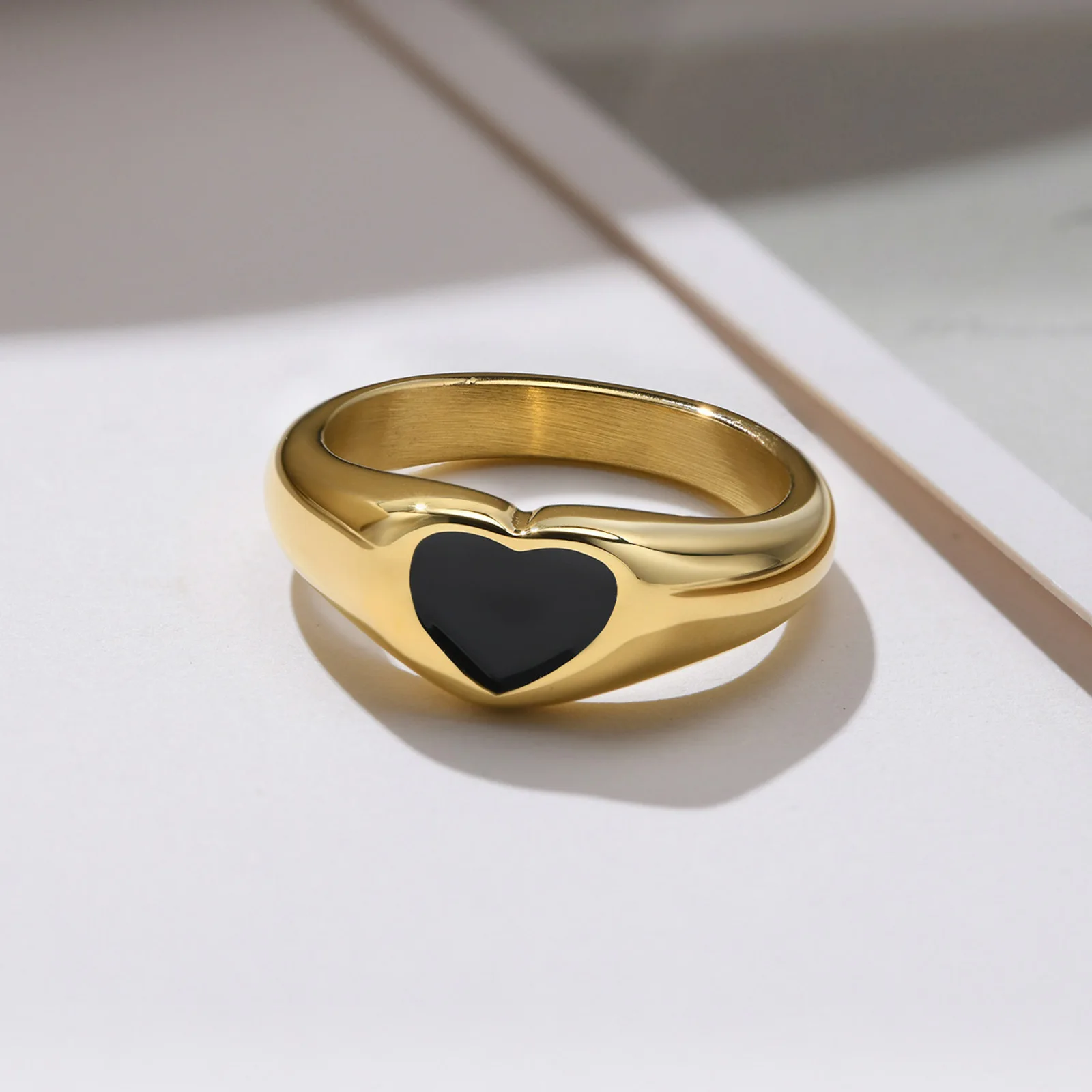 customized black enamel heart rings stainless steel gold heart shape fashion jewelry rings