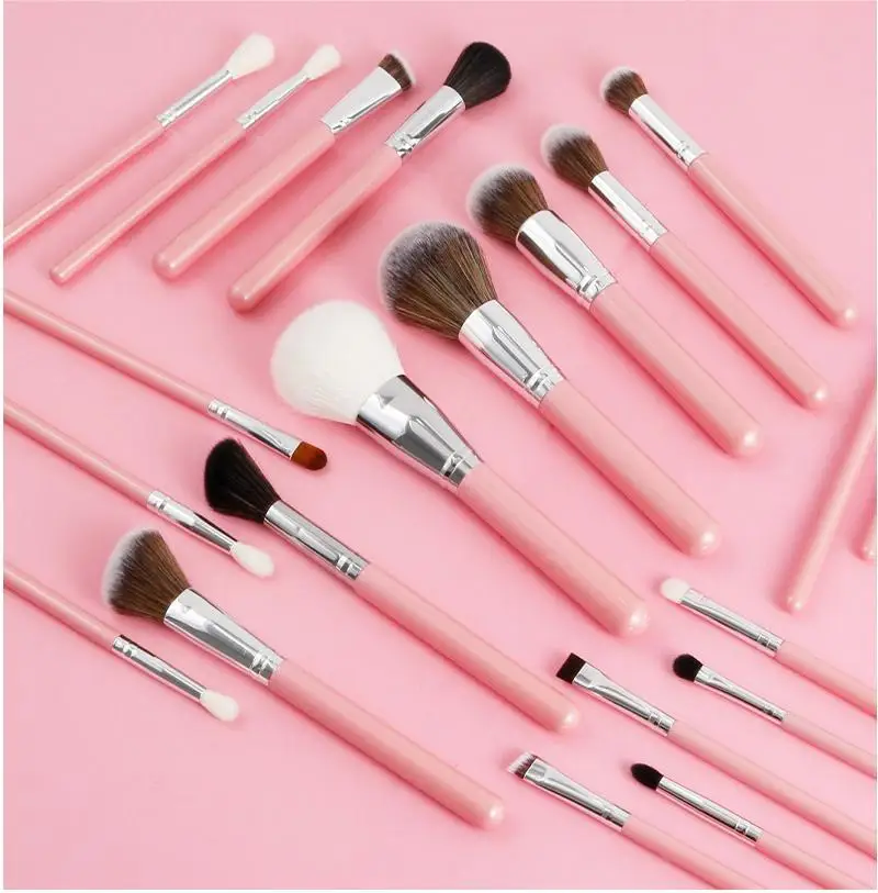 2024 Luxury Makeup Brush 24 Pcs Wooden Handle Make Up Brushes Custom Logo Professional Makeup Brush Set