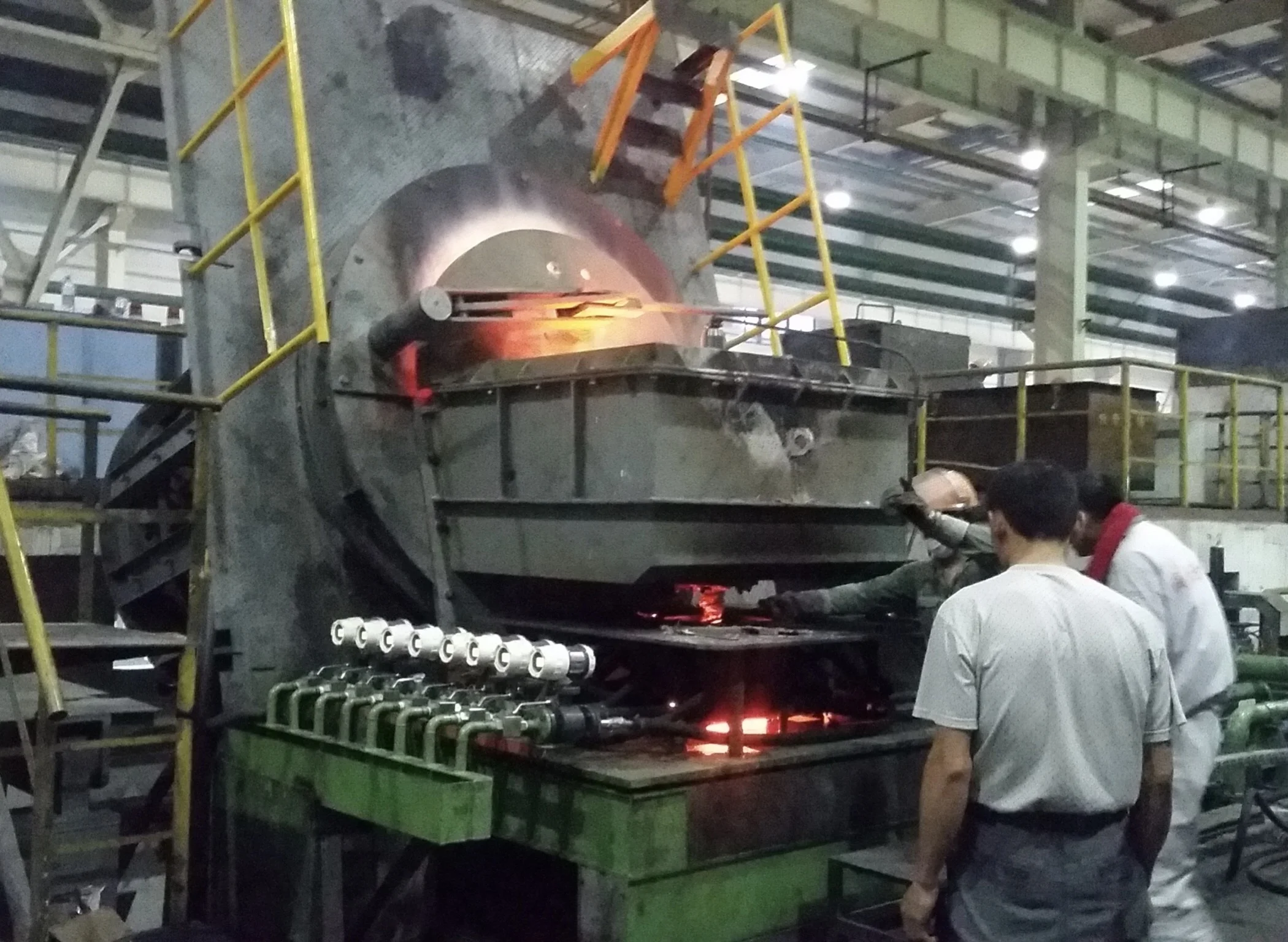 400KG 0.4T KGPS medium frequency induction hydraulic steel shell industrial furnace for metal melting iron copper aluminum steel