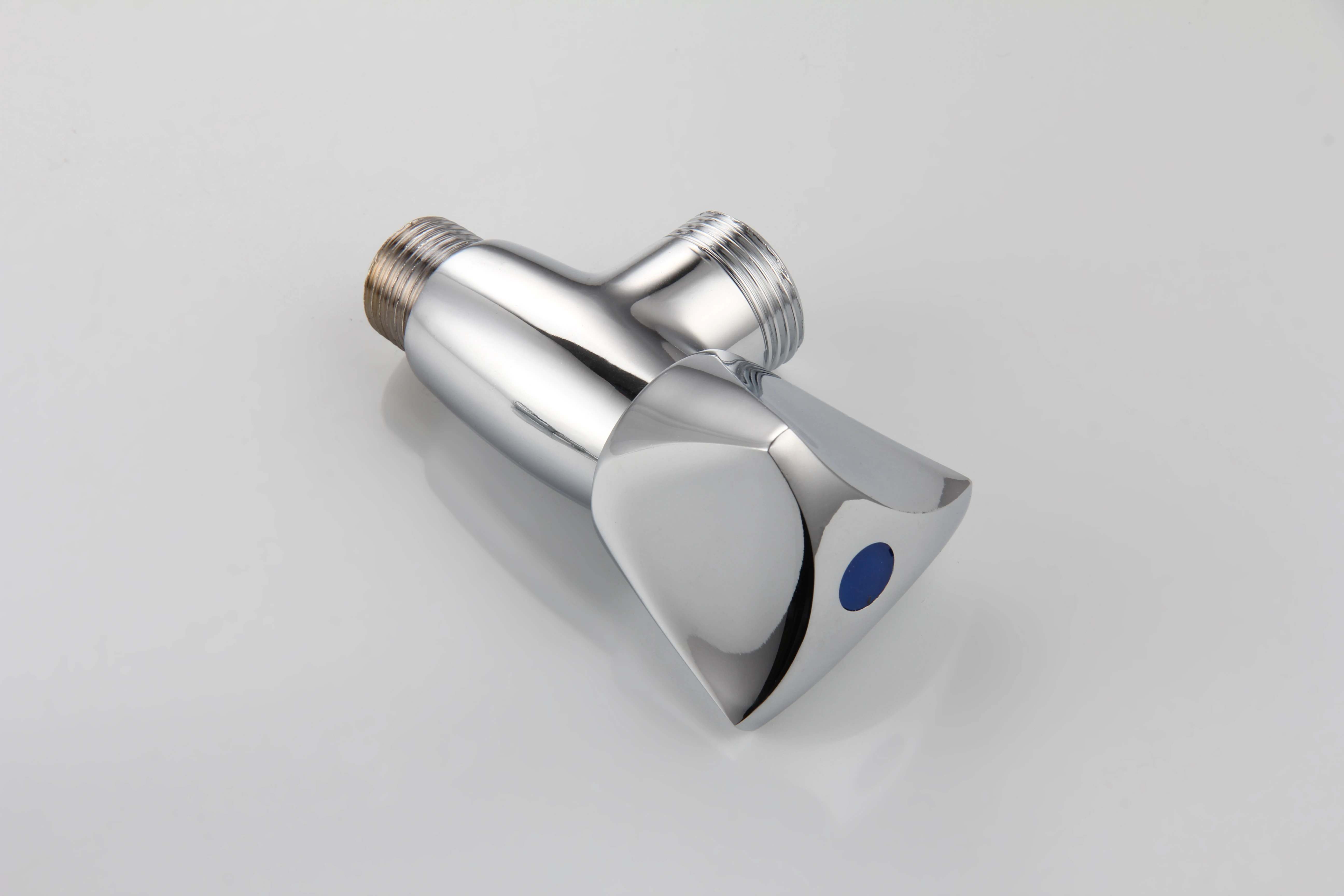 Contemporary China Manufacture Chrome Tap Brass Angle Valve