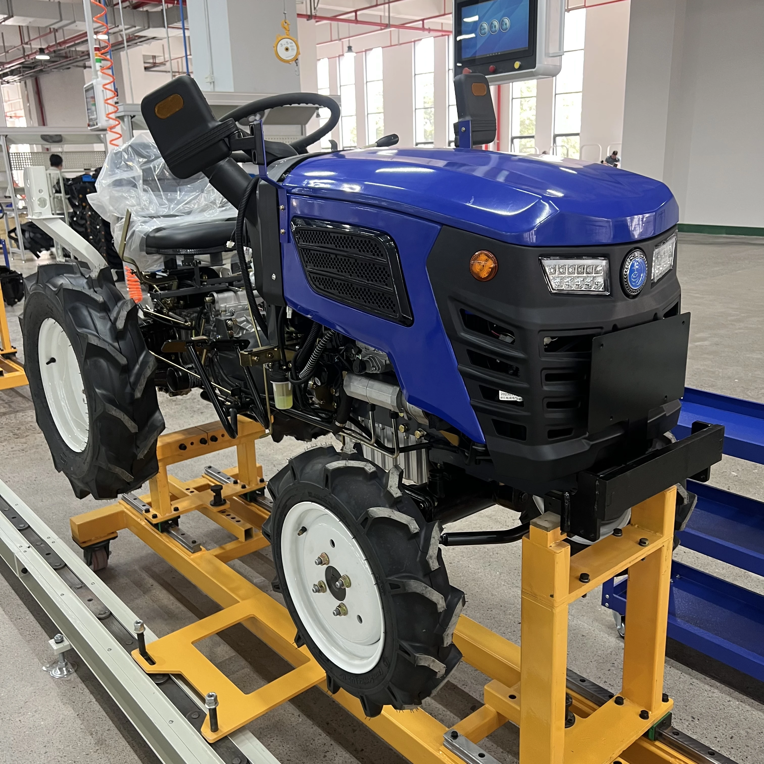 High Quality Small Farm Tractors 4x4 Mini 25hp Tractor agricultural farming equipment Chinese Tractor Agriculture for hill