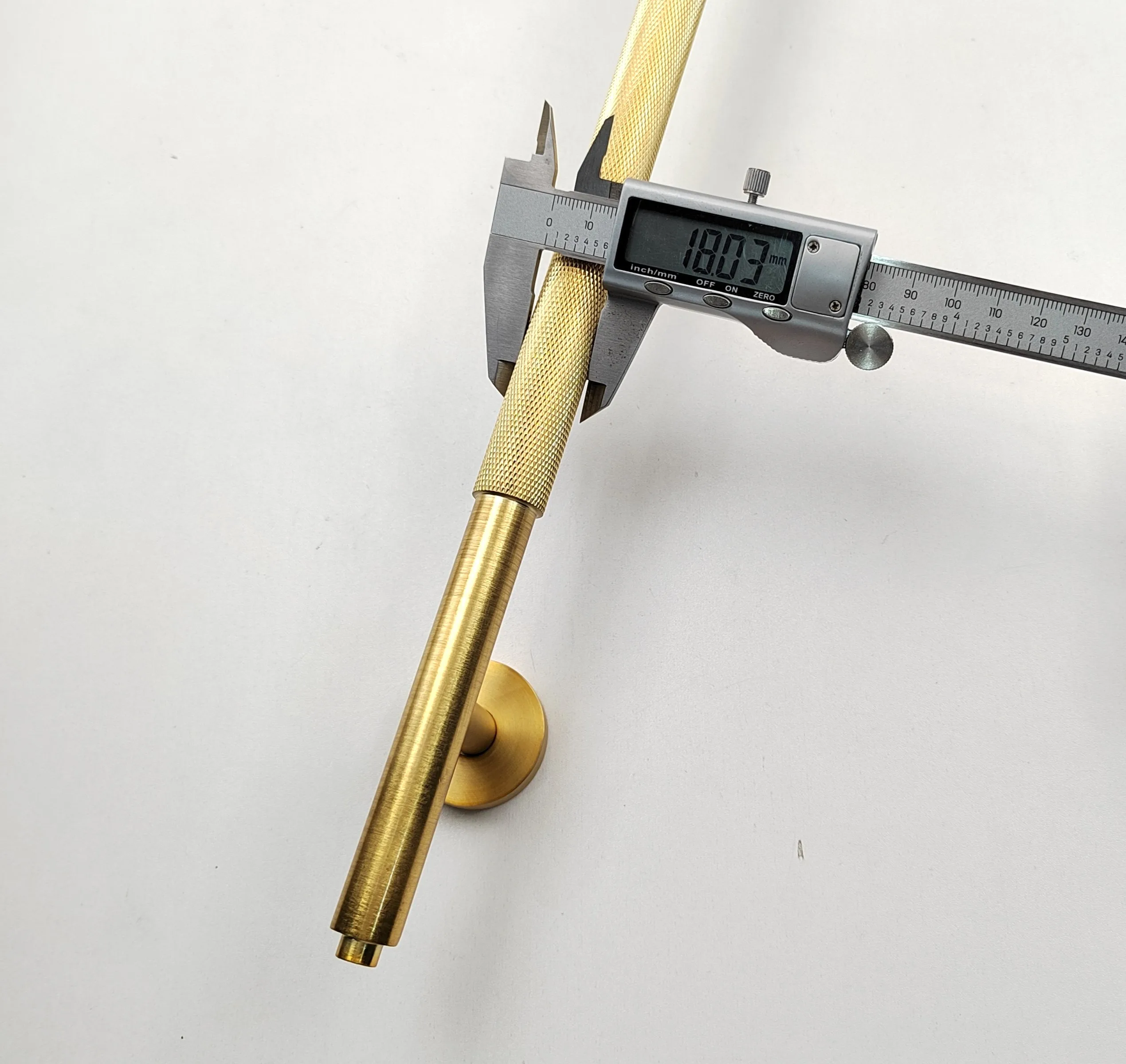 Racer Factory Customized Luxury Solid Brass Villa Wooden Door Handle Push Pull Glass Front Door Handle For Hotel