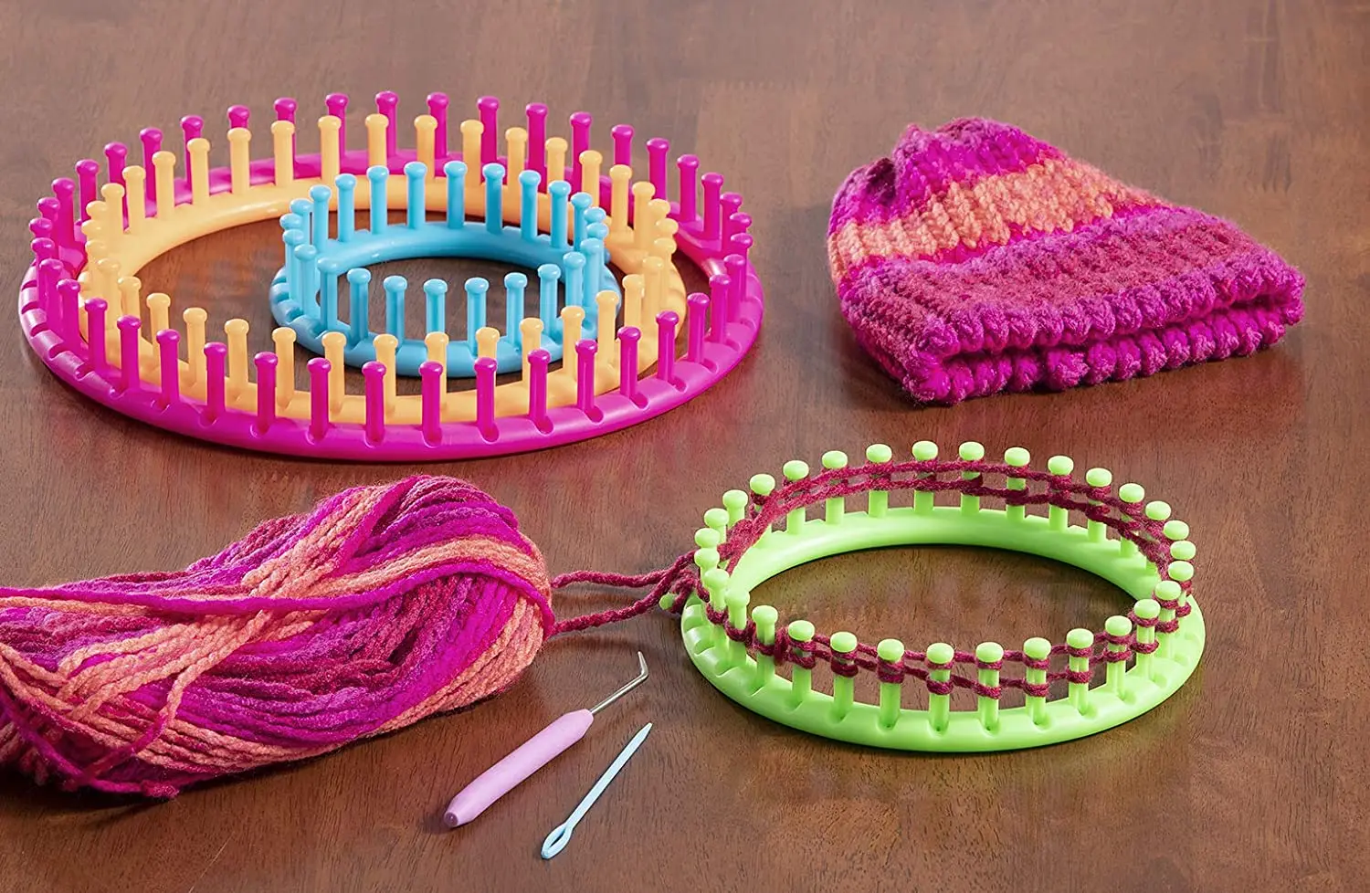 Circle Circular Round Knitting Looms Set with Hook Needle and Knitting Yarn Needle Kit for Embellishment DIY Craft