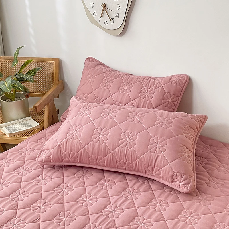 Homes Microfiber Queen Twin Bedding Waterproof Breathable Quilted Mattress Protector Laminated Laminated Mattress Knitted Fabric