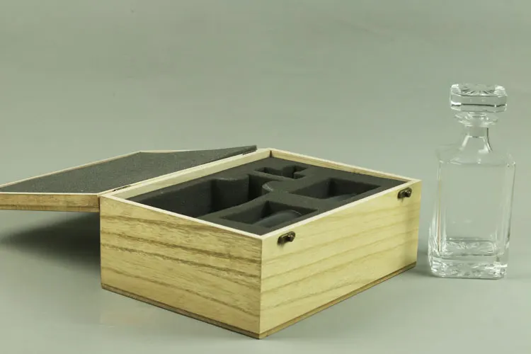 
ICEBLUE HD Custom Design Wine Gift Set Wooden Box Decanter Gift Set 