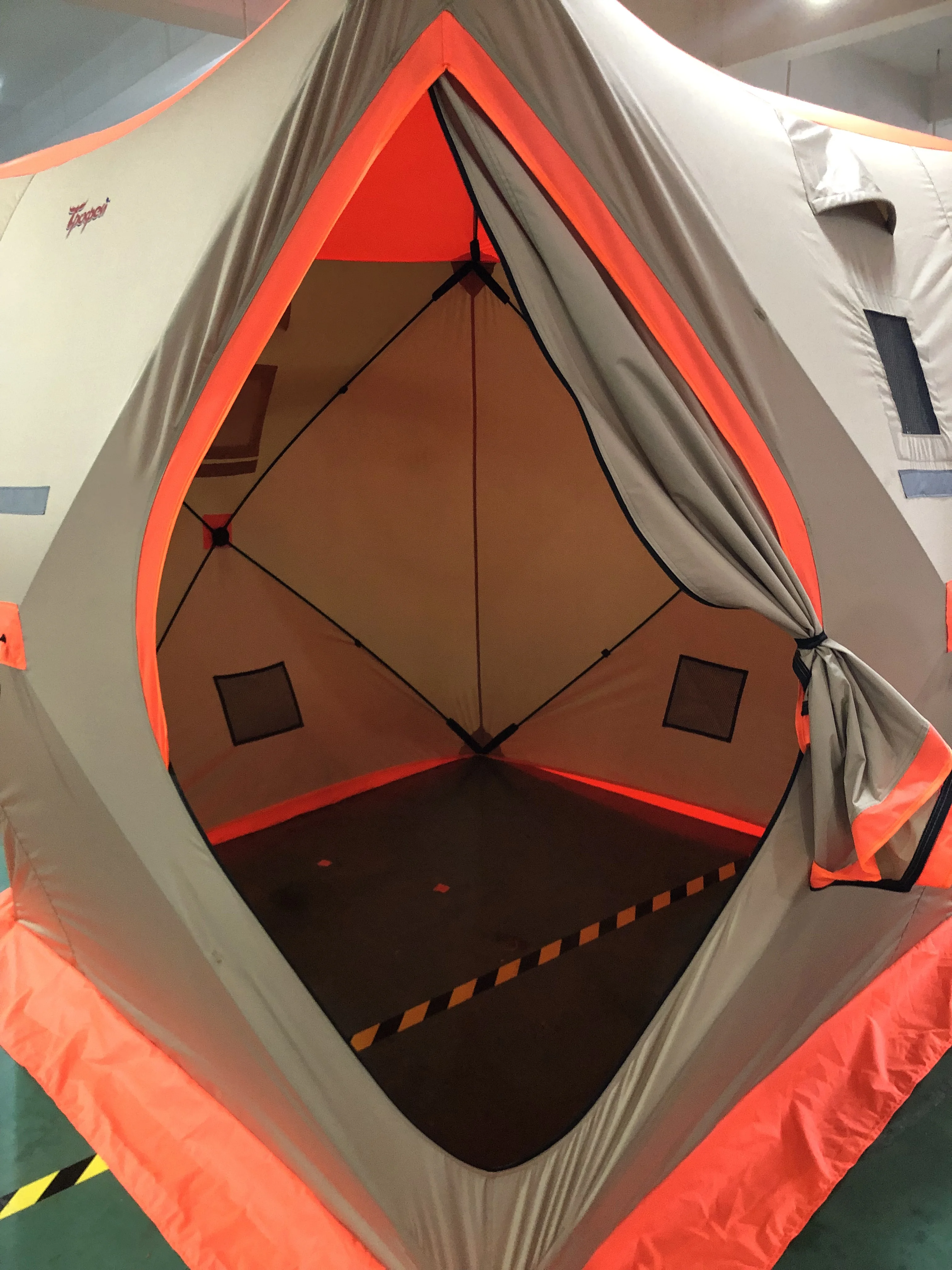 Custom Pop Up Outdoor Tent Portable Square Hiking and Camping Winter Insulated Cube Ice Fishing Tent