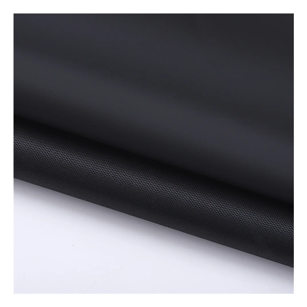 Made in China, specializing in the production of 600D / 900D color paste film polyester fabric, with a weight of 320 grams