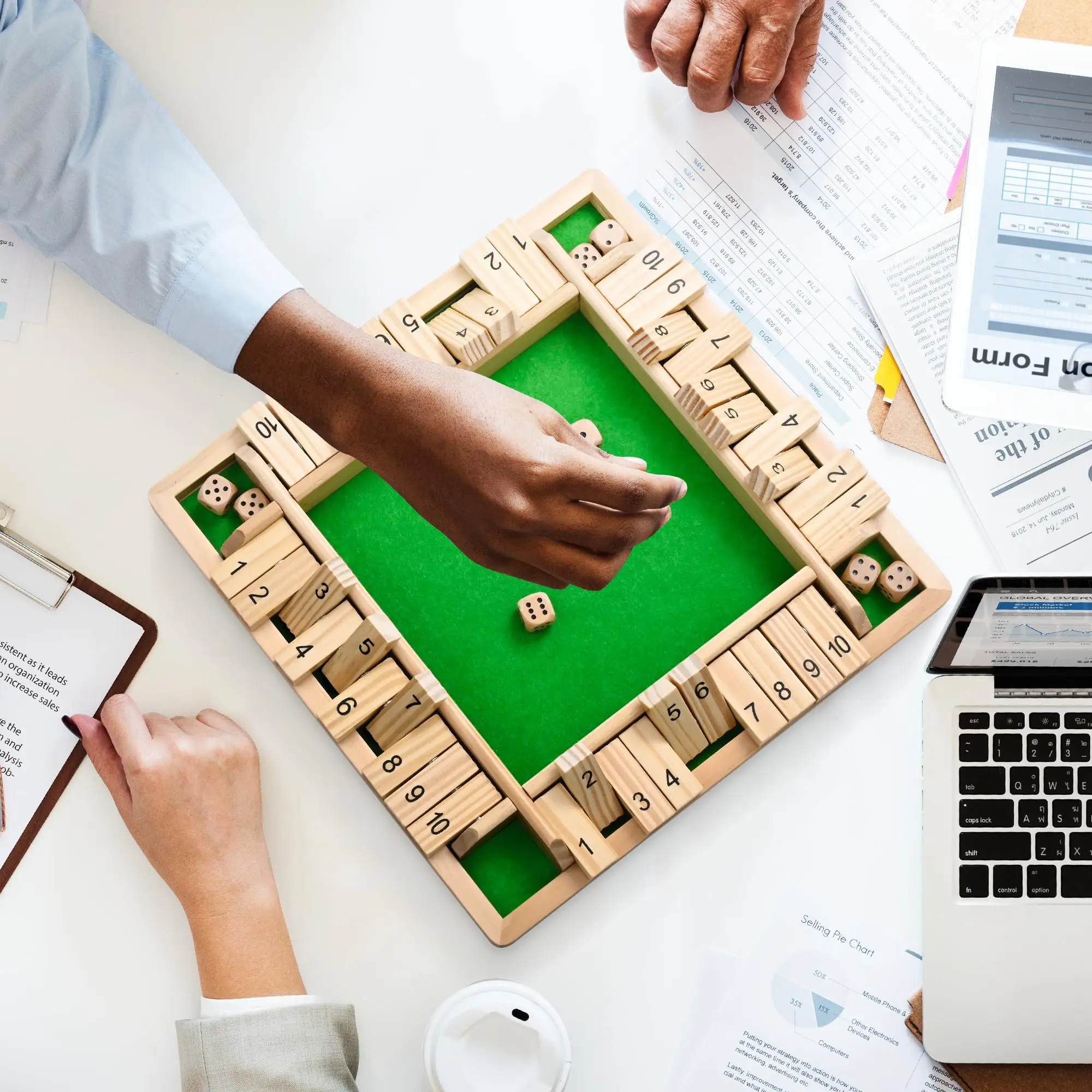 Shut The Box Dice Game Wooden (2-4 Players) for Kids & Adults 4 Sided Large Wooden Board Game Amusing Game for Learning Addition