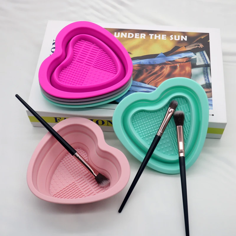 2022 New Reusable Mini Bowl Mold Mask foldable cosmetics cleaning tool Silicone makeup brush to clean the bowl