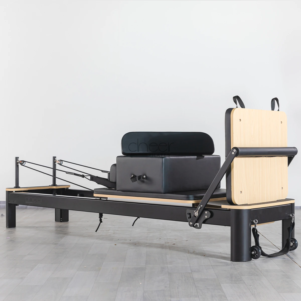 Прочный тренажер для фитнеса