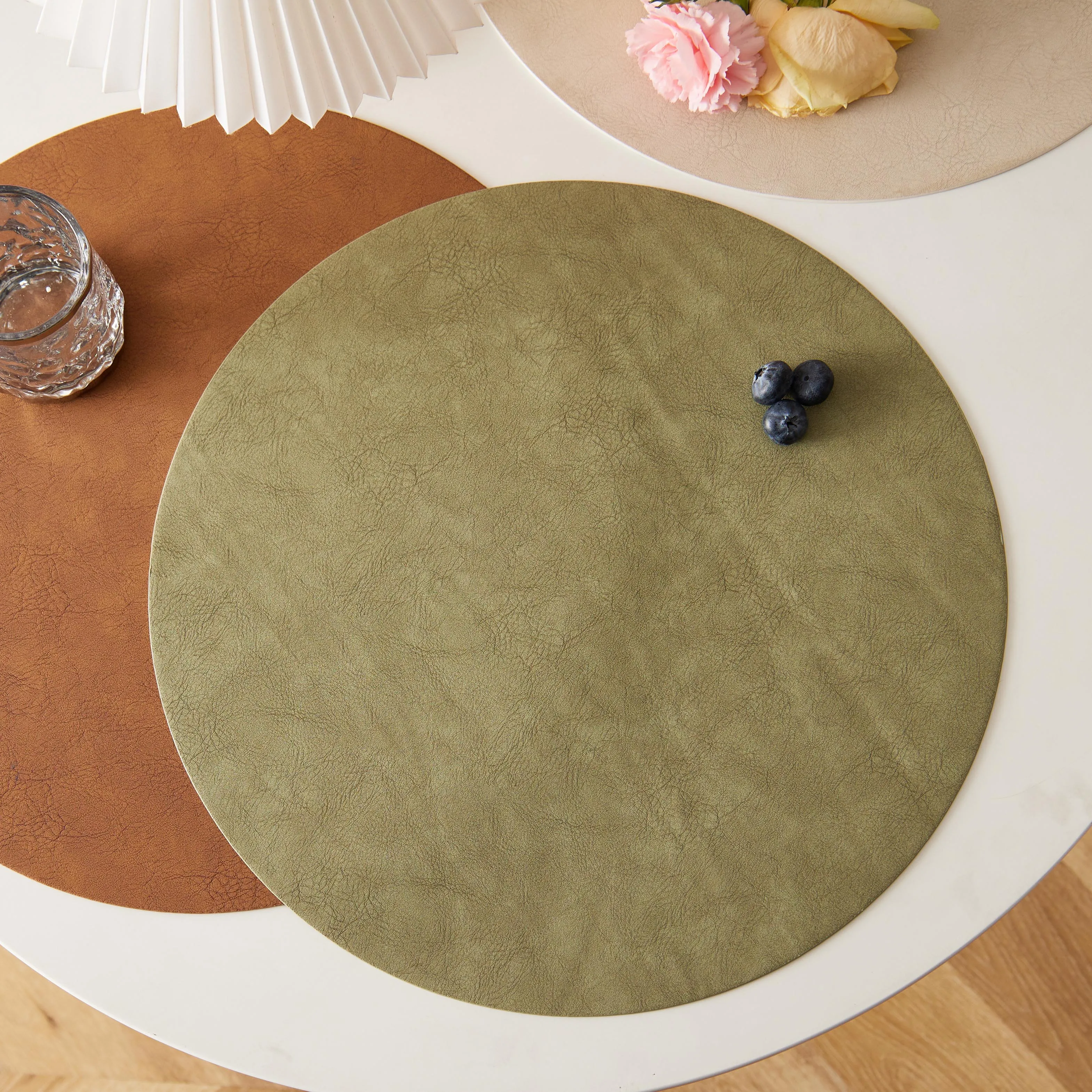 Factory Round Luxury Placemat Leather Dining Kitchen Table Mats Heat Resistant Non-Slip Washable Coffee Table Mat