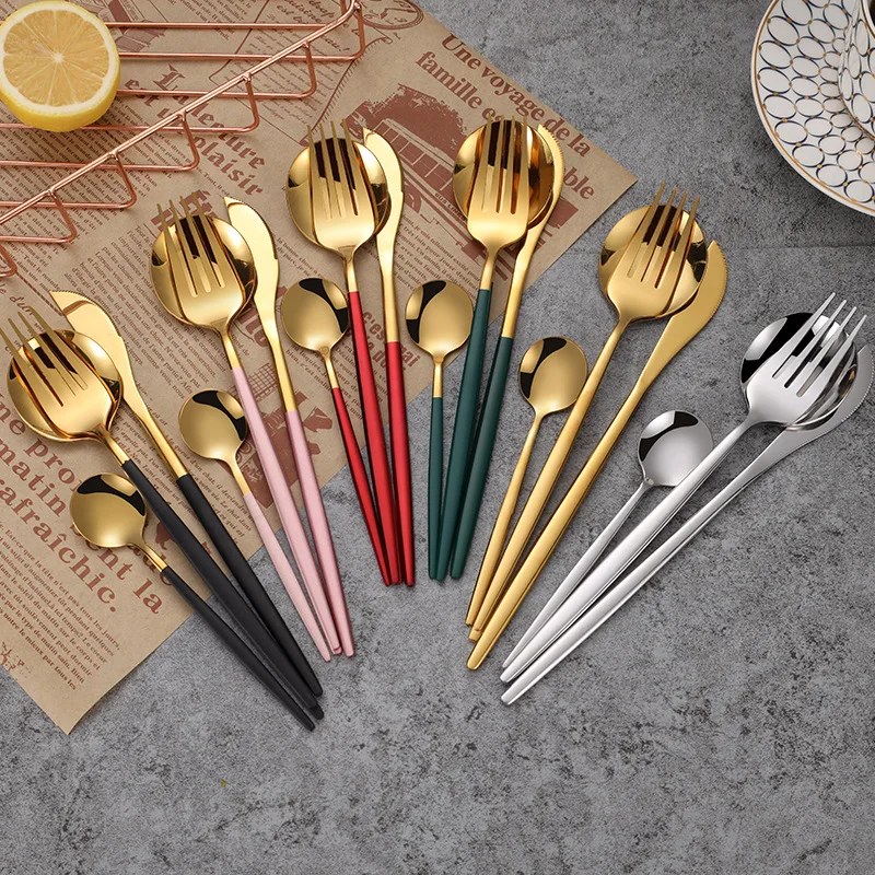 Popular Wedding Gift Korea Spoon Fork and Knife Set of 24 Piece Gold Cutlery Set Hotel Restaurant Silverware Set Stainless Steel