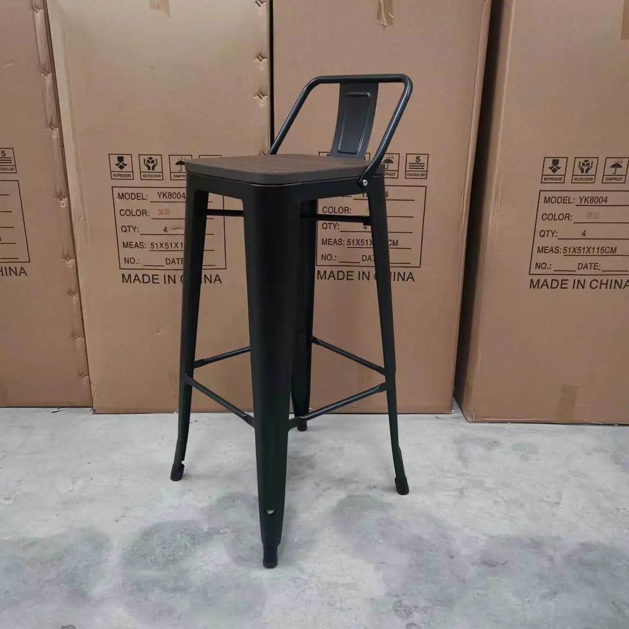 Wholesale Factory Made high bar fashion cheap metal bar chair with wooden seat