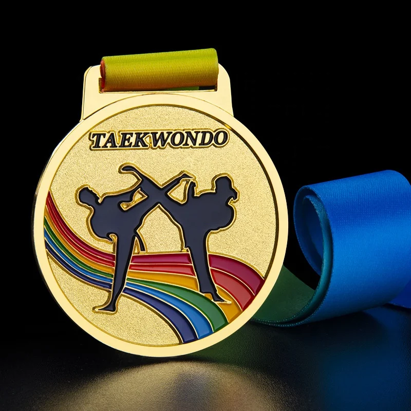 Creative 3D Metal Gift Trail Run Medal Taekwondo Clothes Figure Trophy Taekwondo Medal  Sport Triathlon Medallion Karate Medal