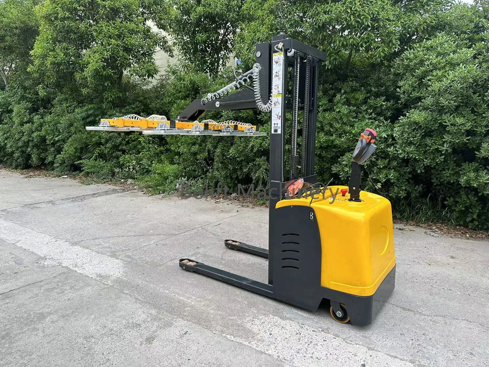 New Product Vacuum Glass Lifter Forklift Type with Hydraulic Electrical Vacuum Lifter