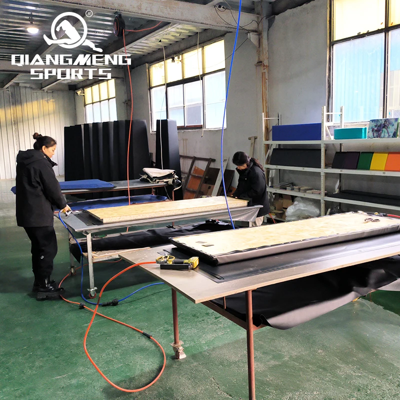 Wholesale Standard Vinyl Surface Sponge OSB Backing Plate Safety Wall Padding in Basketball Courts