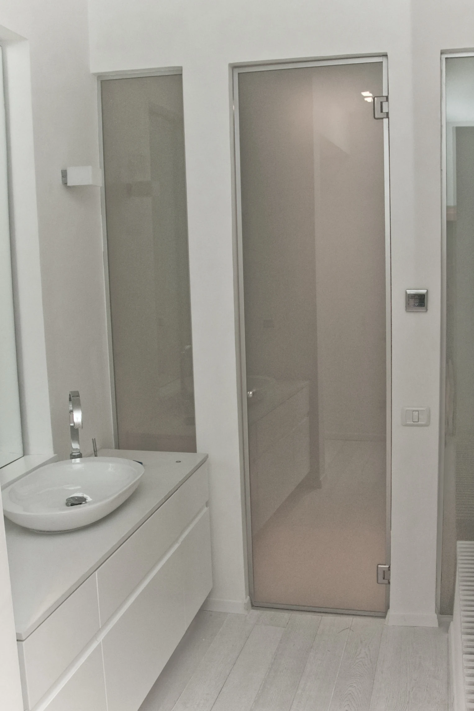 PDLC Smart Glass Light Control Glass For Partition