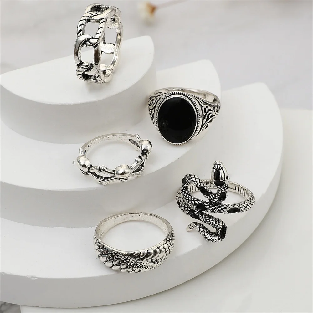 Retro Punk Style Frog Snake Ring Set for Women Gothic Skulls Oval Round Geometric Rings Female Jewelry Accessories
