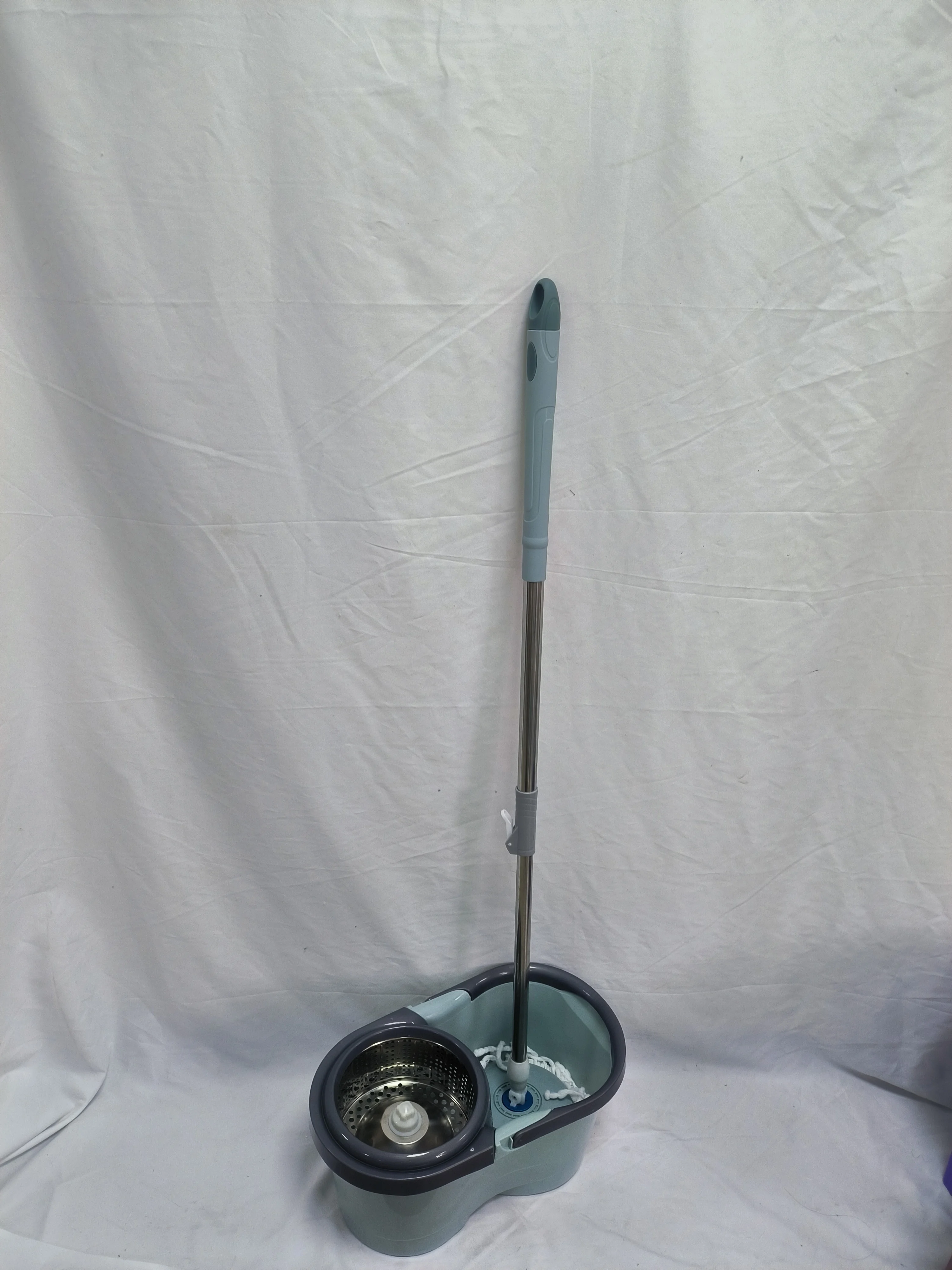 High quality 360 microfiber Spinning mop for bedroom cleaning plastic cleaning rotary mop bucket