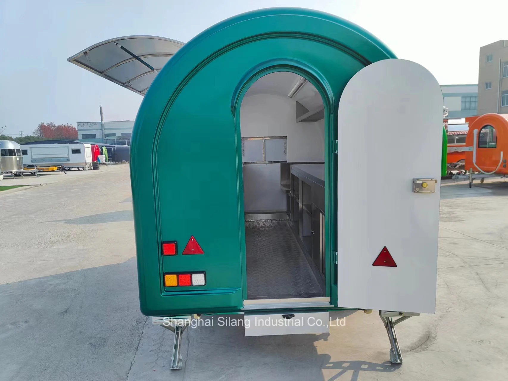 Canadian standard food  trailer closed fast food truck mobile kitchen trailer